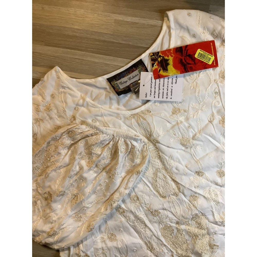 NWT Vintage Collection Embroidered Women's Shirt, Ivory Size XL